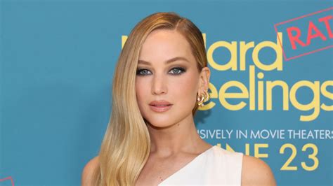 no hard feelings nude beach scene|Jennifer Lawrence shocks fans by getting completely naked in。